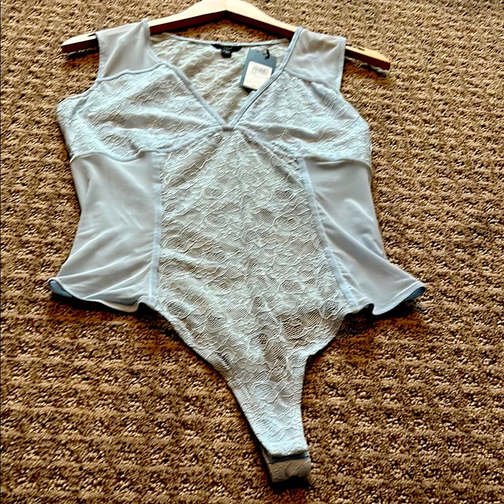 Powder blue guess body suit top